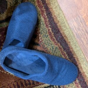 L.L. Bean Women's Blue Slippers